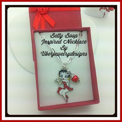 Betty Boop Jewelry, Betty Boop Purses, Vintage Betty Boop, Colorful Bead Bracelets, Hand Wound, Dangle Necklace, Artisan Bracelets, Perfect Handbag, Inspired Necklace