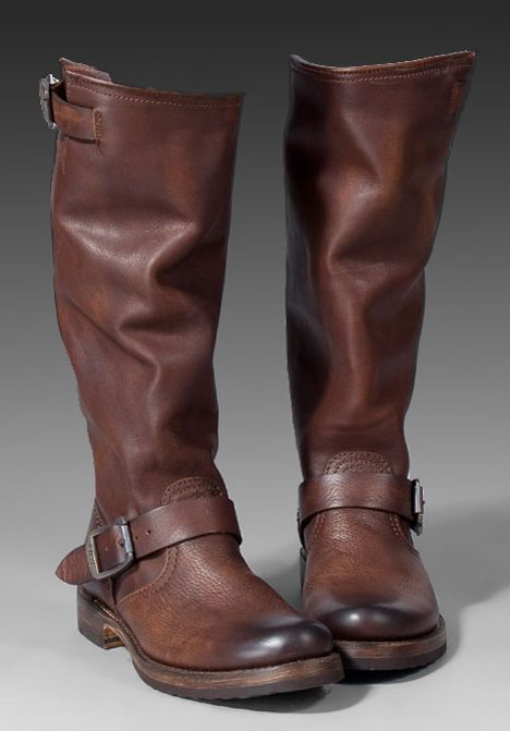 cute boots Frye Veronica, Mode Shoes, Bed Stu, Frye Boots, Slouched Boots, Boot Bag, Brown Leather Boots, Crazy Shoes, Revolve Clothing