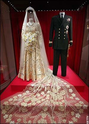 The wedding dress and naval uniform of HRH Princess Elizabeth and HRH Phillip, Duke of Edinburgh. They were married at Westminster Abbey on November 20, 1947. Queen Elizabeth Ii Wedding, Queen Elizabeth Wedding, Vojenský Humor, Princesa Elizabeth, Norman Hartnell, Royal Wedding Gowns, Royal Wedding Dress, Elisabeth Ii, Royal Brides