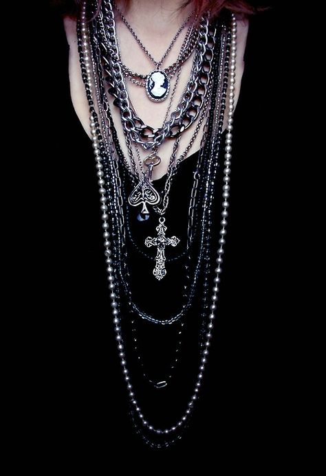 Layers Victorian Goth, Gothic Accessories, Goth Jewelry, Gothic Necklace, Gothic Jewelry, Dark Fashion, Rock Style, Goth Fashion, Gothic Fashion