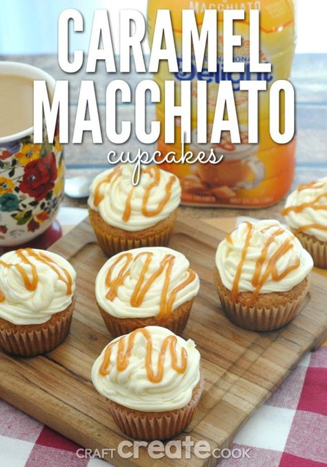 These Caramel Macchiato Cupcakes are delicious and perfect with a cup of coffee! Caramel Macchiato Cupcakes, Starbucks Cupcakes, Coffee Cupcakes, Caramel Cupcakes, Sweet Foods, Thanksgiving Cakes, Gourmet Cupcakes, Caramel Latte, Caramel Macchiato