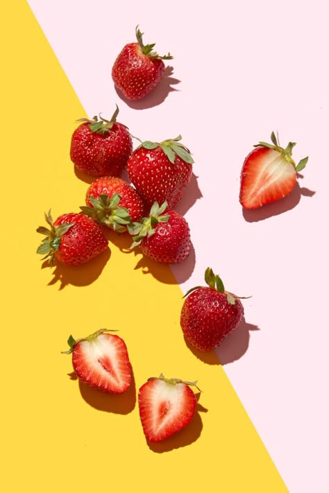 healthiest foods, health food, diet, nutrition, time.com stock, strawberries, berry Fruit List, Diet Vegetarian, Dinners For Kids, Healthy People, Healthy Chicken, Nutrition Tips, Pink Background, Fruits And Vegetables, Healthy Dinner Recipes