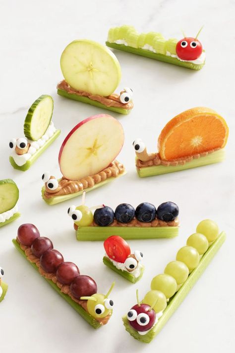 Critter Crudités- cute little creatures make healthy food taste better. Let your kids get creative and come up with their own! Food Art For Kids, Toddler Snacks, Easy Snack Recipes, Diet Vegetarian, Snacks Für Party, Fun Kids Food, Toddler Meals, Kids Snacks, Kids Lunch