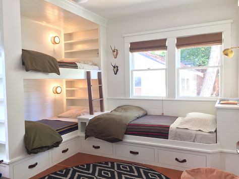 Double Bunk Beds Built In Small Room, Built In Bunk Beds For 3, Bedroom For Triplets, Small Room With 3 Beds Ideas, 3 Person Shared Bedroom, Tripple Decker Bed Design, 3 Beds In Small Room, 3beds In One Small Room, Triple Bunk Bed With Trundle