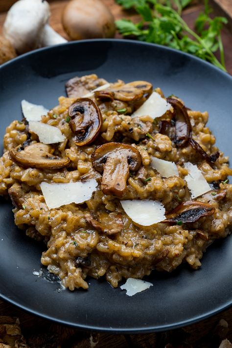 Autumn Food Ideas, Risotto Mushroom, Italian Rice Dishes, Thanksgiving Dinner Sides, Autumn Meals, Mushroom Dishes, Dry Kitchen, Risotto Dishes, Closet Cooking