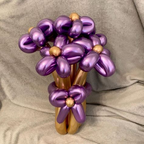 Serena Moreno on Instagram: “Half a Dozen Flower Bouquet🌸 #flowerballoon #balloonbouquet #balloons #valentineballoons” Mini Balloon Bouquet Ideas, Mini Balloon Bouquet Diy, Flower Bouquet Balloon Ideas, Balloon Flower Bouquet Tutorial, Mother’s Day Small Balloon Bouquet, Small Balloons, Balloon Flowers, Small Business Ideas, Balloon Bouquet