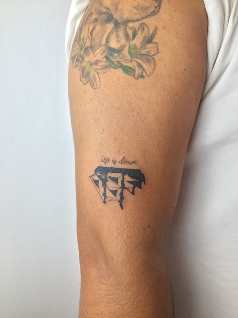 Space Pirate Tattoo, Pirate Tattoo Minimalist, Cute Pirate Tattoo, Pirate Tattoo Aesthetic, Pirates Of The Caribbean Inspired Tattoo, Pirate Of Carribean Tattoo, Tattoo Ideas Pirates Of The Caribbean, Davy Jones Key Tattoo, Tiny Pirate Ship Tattoo