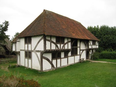 Great Dixter, Open Air Museum, Hall House, Timber Frame House, Air Museum, Medieval Life, Medieval Houses, Rustic Home Design, Thatched Cottage