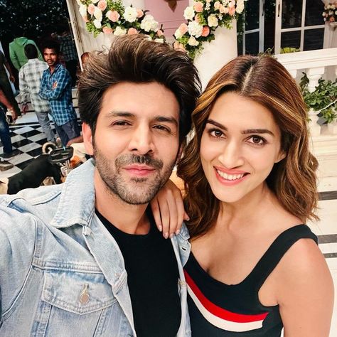 Kriti Sanan, Kartik Aaryan, Kriti Sanon, Career Quotes, Cute Couples Photos, Indian Wedding Outfits, Wedding Outfits, Bollywood Celebrities, Im In Love