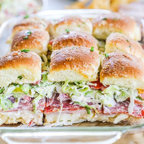 Italian Grinder Sliders, Grinder Sliders, Italian Grinder, Sliders Recipes Hawaiian Rolls, Grinder Sandwich, Slider Sandwiches, Deli Meats, Slider Recipes, Hawaiian Rolls