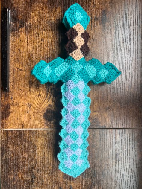 Crochet Minecraft Plushies, Roblox Crochet, Minecraft Crochet, Minecraft Diamond, Random Crochet, Things To Crochet, Fiber Crafts, Plushie Patterns, Medieval Times