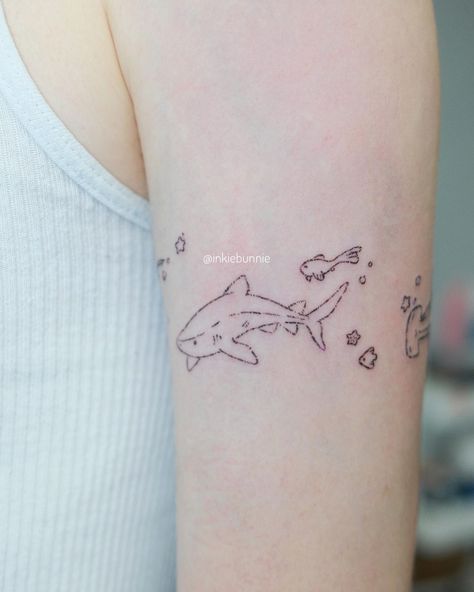 Simple Line Shark Tattoo, Shark Aesthetic Tattoo, Shark Tattoo On Thigh, Dainty Shark Tattoo, Shark Tattoo Cute, Tattoo Ideas Shark, Cute Shark Tattoo, Print Making Designs, Gender Euphoria