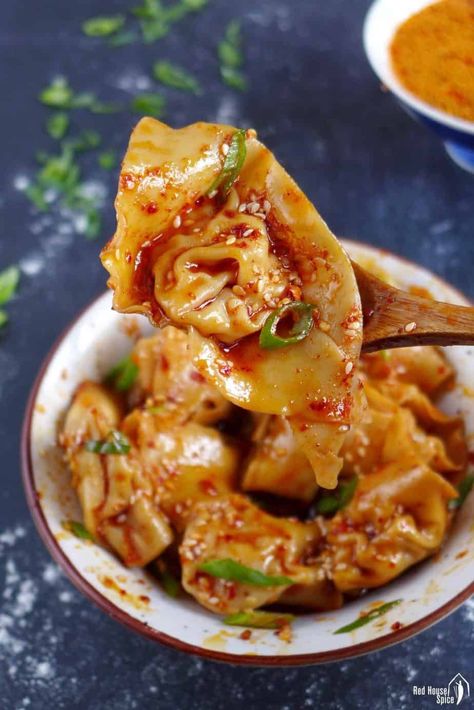 Hot Chili Oil Dumplings, Spicy Pork Dumplings, Spicy Dumplings Recipe, Spicy Wontons With Chili Oil, Spicy Wonton Sauce Chili Oil, Din Tai Fung Spicy Wonton Recipe, Spicy Wonton Sauce, Spicy Dumpling Sauce, Won Ton Wrapper Recipes