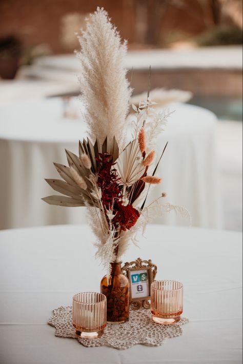 Boho Wedding Centerpieces Diy, Recreate Yourself, Creative Wedding Centerpieces, Boho Centerpiece, Boho Wedding Centerpieces, Western Themed Wedding, Centerpieces Diy, Grass Wedding, Boho Bridal Shower