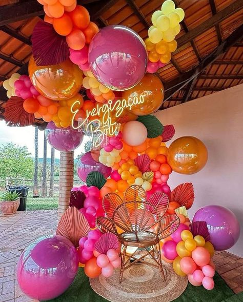 Summer Theme Party Ideas For Adults, Deco Ballon, Tropical Birthday Party, Summer Bash, Fiesta Tropical, Hawaiian Birthday, Tropical Birthday, Havana Nights, Birthday Party Theme Decorations