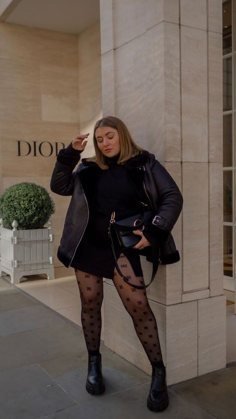 Luxury Winter Haul en 2022 | Ropa de moda, Ropa, Outfits formales Midsize Outfits Wide Leg, How To Style Tights, Curvy Winter Outfits, Autumn Outfits Curvy, Black Mini Skirt Outfit, Skirt Outfit Fall, Plus Size Fall Fashion, Vegas Outfit, Winter Skirt Outfit