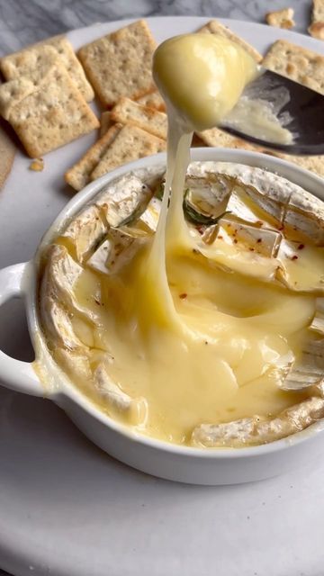 Brie Cheese Aesthetic, Camembert Aesthetic, Melty Mashups, Cheese Aesthetic, Different Cheeses, Baked Camembert, Honey Baked, Baking With Honey, Cheese Snacks