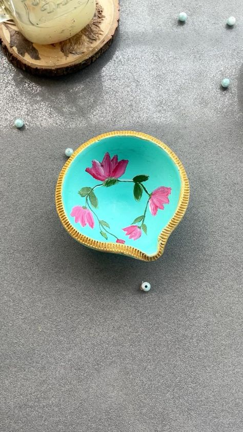 Diya Paintings Acrylic Ideas, Painted Diya, Diwali Painting, Diya Designs, Diya Decoration Ideas, Diwali Diya Decoration, Diya Decoration, Diwali Decoration Items, Painted Pots Diy