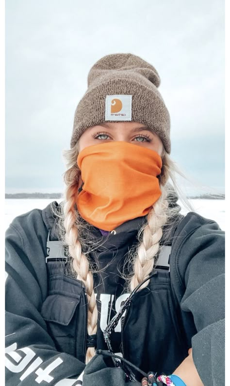 Western Outfits With Beanies, Womens Fishing Outfit Winter, Winter Fishing Outfit, Carhartt Sweatshirt Outfit Women, Two Ponytails Hairstyle, Carhartt Women's Outfit, Ponytails Hairstyle, Country Girl Aesthetic, Hairstyle Hacks