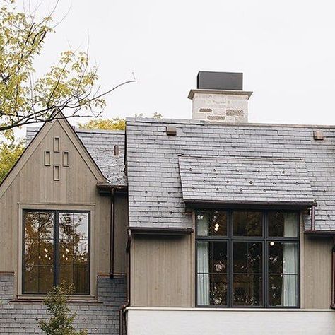 Micheal Conneely on Instagram: "Exterior siding voice is always a long conversation with our clients. There are many options for exterior siding.  When it comes to vertical siding though there are fewer options and they most always tend to be more expensive. You have Hardie Artisan series sidings, Boral (also known as TruExterior), tried and true Cedar.  There are newer options today too like thermally modified wood products from vendors like  Great Lakes Wood Co and Delta Millworks.  After going through pricing exercises with our clients comparing all of these, Cedar usually ends up being the beat option for price and performance.  This home pictured has vertical cedar siding.   project: #gdbfiresideterrace  Architect: @momentdesign_architecture  Designer: @karamanndesign  Photo: @stoffer Gray Cedar Siding, Wall Siding, Cedar Shake Exterior, White Oak Exterior Siding, Hardie Artisan Siding, Boral Siding, White Cedar Shake Siding, Exterior Wood Cladding, Vertical And Horizontal Siding Exterior