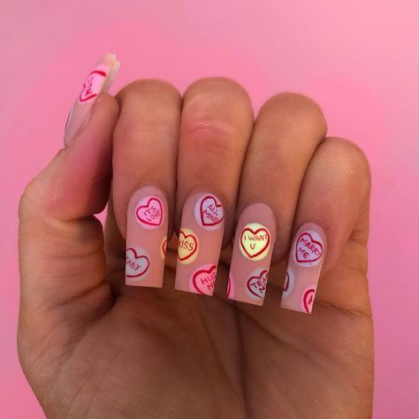 Valentine's Manicure, Heart Manicure, Beautiful Manicure, Heart Nail Designs, Manicure Nail Designs, Valentine Nail Art, Chicken Crockpot, Valentine Nails, Square Nail Designs