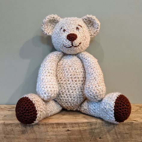 Free Teddy Bear Crochet Pattern — Knit Paint Sew Free Bear Crochet Pattern, Crochet Teddy Bear Pattern Free, Teddy Crochet, Teddy Bear Patterns Free, Large Teddy Bear, Bear Patterns Free, Teddy Bear Images, Bear Patterns, Crochet Bear Patterns