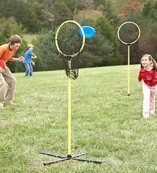 Backyard Frisbee Golf, Picnic Games, Golf School, Frisbee Golf, Outdoor Game, Yard Games, Lawn Games, Backyard Games, Carnival Games