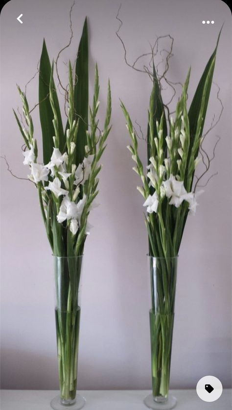 Tall Vase Arrangements, Tall Flower Arrangements, Hotel Flowers, Large Flower Arrangements, Corporate Flowers, Tafel Decor, Church Flower Arrangements, Gladioli, Flower Vase Arrangements