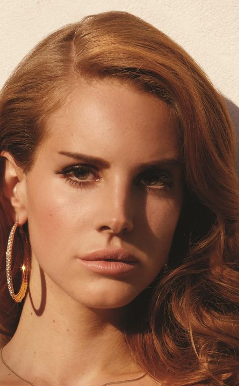 Lana Del Rey Lips, Singer Wallpaper, Lana Del Rey Wallpaper, Cute Images For Wallpaper, Elizabeth Grant, Red Lip Makeup, Wallpapers Images, Heart Shaped Sunglasses, Hd Background