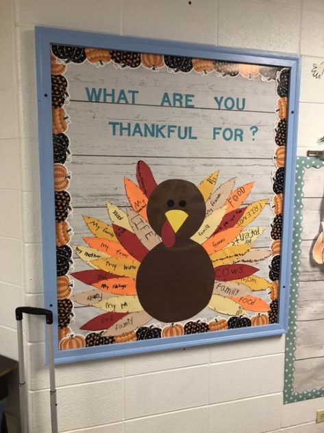 Thanksgiving Door Decorations, Thanksgiving Bulletin Board, November Bulletin Boards, Elementary Bulletin Boards, Thanksgiving Bulletin Boards, Work Bulletin Boards, Thanksgiving Crafts Preschool, Thanksgiving School, Teacher Bulletin Boards