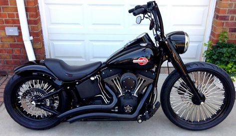 Night Train Night Train Harley Davidson, Harley Breakout Custom, Harley Night Train, Harley Davidson Night Train, Custom Motorcycles Harley, Motorcross Bike, Ford Galaxy, Harley Bobber, Cafe Bike