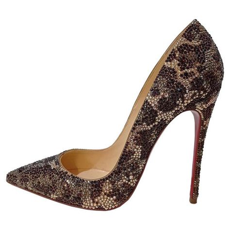 Christian Louboutin Décolleté "So Kate" size 37 1/2 | See more vintage Shoes at https://www.1stdibs.com/fashion/accessories/shoes in 1stDibs Fancy Heels, Platform Pumps Heels, Feminine Shoes, Pointed Pumps, Shoe Wishlist, So Kate, Louboutin Heels, Fancy Shoes, Gorgeous Shoes