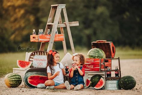 Watermelon Pics, Cousin Photo Shoots, 4th Of July Pics, 4th Of July Photography, Cousin Photo, Mini Photo Shoot, Photography Set Up, 4th Of July Photos, Mini Photo Sessions