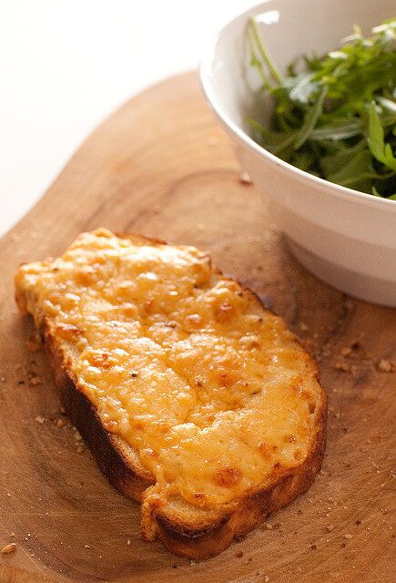 Pioneer Woman Cheese Toast, Cheese Toast Recipe, Cheese On Toast, Recipe For Breakfast, Morning Brunch, 20 Minute Recipes, Baked Cheese, Cheese Toast, Bread Toast