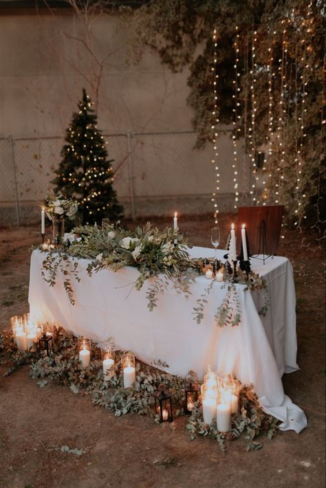 Head Table Winter Wedding, Whimsical Christmas Wedding, December Wedding Backdrop, Boho Christmas Wedding Decor, Christmas Boho Wedding, Winter Bohemian Wedding, Yule Themed Wedding, Outdoor December Wedding, Winter Wedding Alter Decor