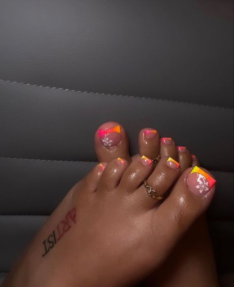 Toe Nails Ideas Flowers, Creative Pedicure Ideas, Feet Nails Design Summer 2024, Toes Nails Colors Summer, Orange Toes Black Women, Tropical Toes Nails, Sunset Toe Nails, Long Summer Nails Designs, Vacay Pedicure