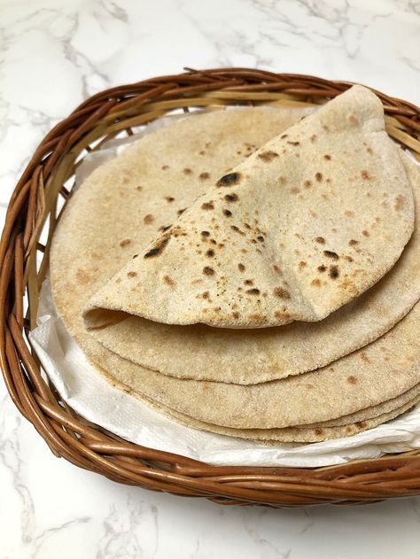 How To Make Soft Roti | Tempting Treat Soft Roti, Indian Flatbread, Rangoli Designs Photos, Chapati, Pesto Pasta, Curry Recipes, Flatbread, Aesthetic Food, Food Pictures