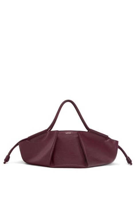 Burgundy Bag, Loewe Bag, Basket Bag, Boot Pumps, Louis Vuitton Shoulder Bag, Airport Style, Metallic Colors, Zip Top, Calf Skin