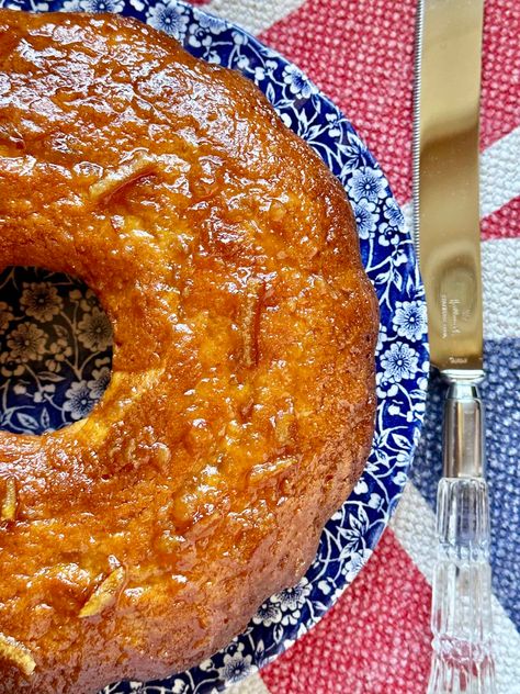 Orange marmalade cake is a moist and citrusy dessert you can make anytime. Everyone will be delighted with the results. Orange Marmalade Cake, Whiskey Cake Recipe, Whole Orange Cake, Marmalade Cake, Orange Marmalade Recipe, America Cake, Marmalade Recipe, Bread Cookies, Orange Cake Recipe