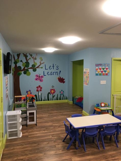 Daycare Worker Aesthetic, Day Care Aesthetic, In Home Daycare Ideas Decorating, School Age Room Set Up Daycare, Daycare Rooms Setup Artwork, Inhome Daycare Setup Small Space, Creche Design Day Care, Infant Daycare Room Family Wall, Toddler Classroom Set Up