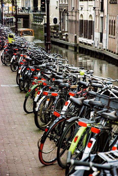 bikes everywhere, Amsterdam #holland #amsterdam #bikes #canal Amsterdam Bicycle, Bicycle Aesthetic, Amsterdam Bike, Holland Amsterdam, Dutch Bike, Goal Board, Amsterdam Holland, Dutch Baby, Public Service