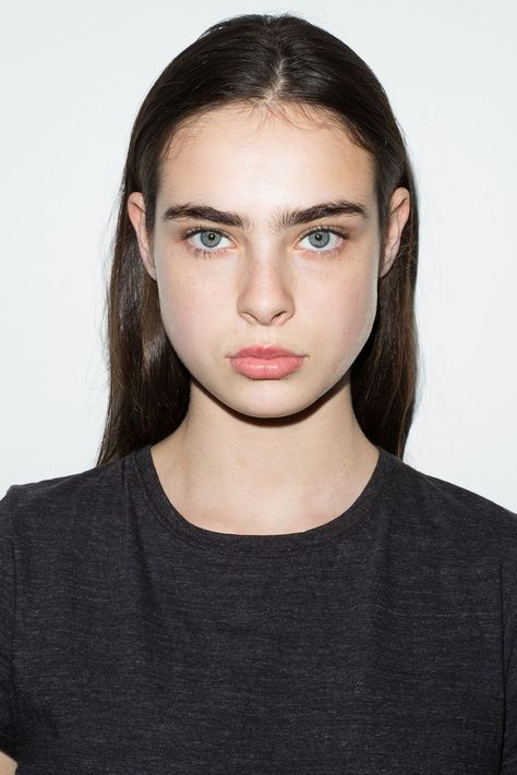 CONFIRMED: NYFW F/W 17 | models.com MDX Dry Skin Skincare Routine, Eye Makeup Guide, Skin And Makeup, Flawless Foundation Application, Professional Skincare, Wide Face, Perfect Complexion, Morning Skin Care Routine, Professional Skin Care Products