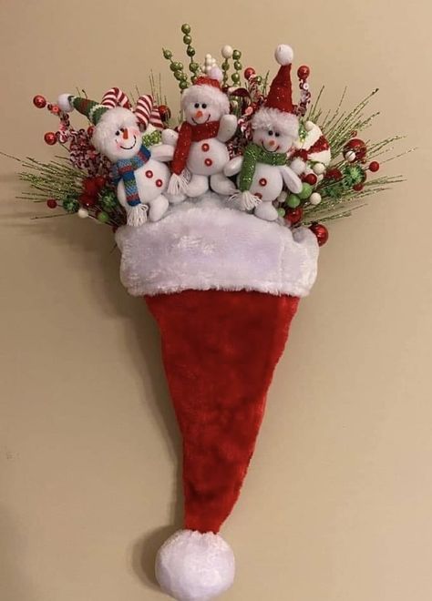 Christmas Crafts Ideas, Christian Christmas Decorations, Christmas Decorations Centerpiece, Diy Christmas Crafts, Christmas Candle Decorations, Christmas Themes Decorations, Diy Christmas Decorations Easy, Holiday Crafts Christmas, Christmas Door Decorations