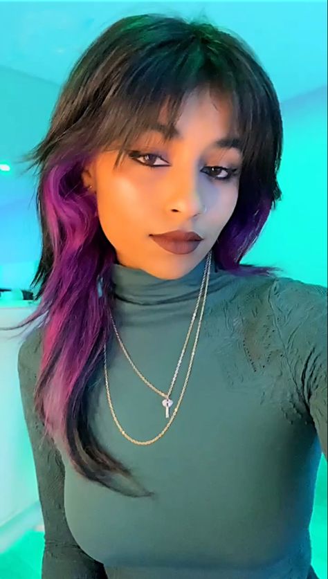 Girl with baby mullet with dyed purple underside. @taanyaar on instagram Purple Underside Hair, Underside Hair Dye Purple, Hair Dye Mullet, Purple Mullet Hair, Underside Dyed Hair, Under Dyed Hair Purple, Purple Under Hair, Purple Hair Mullet, Underside Of Hair Dyed