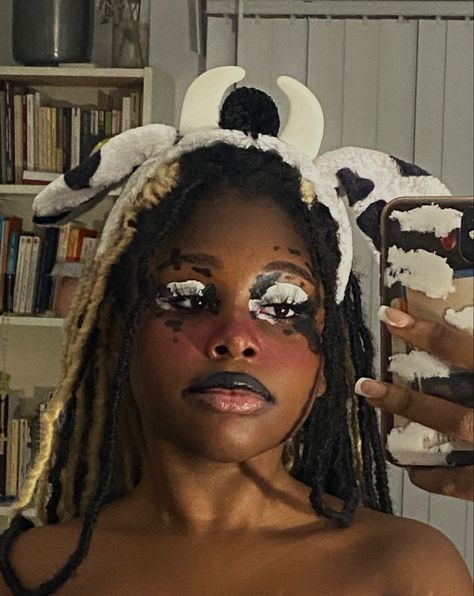 Cow Halloween Costume Women Makeup, Cow Inspired Makeup, Halloween Cow Makeup, Cow Costume Makeup, Cow Makeup Face, Cow Makeup Halloween, Cow Costume Women's, Cow Makeup Look, Cow Make Up