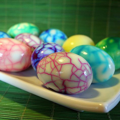 Easter eggs:  1. Boil eggs.  2. Crack shell.  3. Dip in colored water (food color)  4. Peel shell off. Boil Eggs, Colored Water, Tea Eggs, Think Food, Coloring Easter Eggs, Spring Holidays, Hoppy Easter, Hard Boiled, Easter Fun