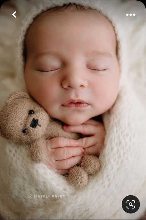 Newborn Professional Photos, Newborn Baby Boy Shoot, Newborn Neutral Photography, Baby Boy Pics Newborn, Newborn Boy Photoshoot Ideas, New Born Baby Boy Photoshoot, Newborn Photography Boy Poses, Newborn Baby Boy Photos, Baby Boy Photo Shoot Ideas Newborn