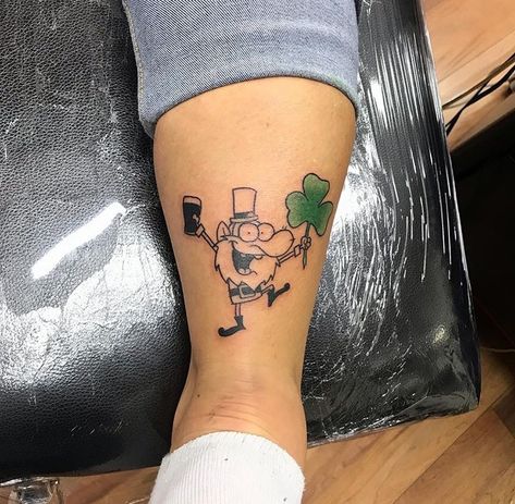 Unusual happy Leprechaun with pint and shamrock Leprechaun Tattoo Ideas, Friend Tats, Leprechaun Tattoos, Irish Tattoos, Flame Tattoos, Holiday 2024, Cartoon Tattoos, Stick Figures, Money Bag