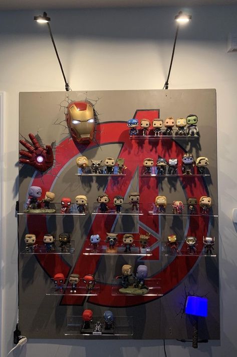 Funko Display Ideas, Funko Pop Display Ideas, Avengers Wall, Marvel Bedroom, Avengers Room, Иг�рушки Funko Pop, Marvel Room, Funko Pop Display, Zimmer Diy