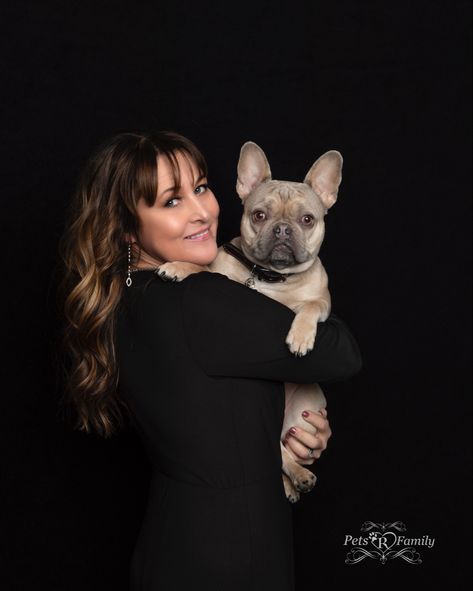 Lady in black dress, French bulldog, dog photography, pet photography, pet photographer, black backdrop, pose people with dogs, photo shoot ideas Dogs With Owners Photography, Photo Studio With Dog, Studio Family Portraits With Dog, Posing With Pets, Pet Family Portrait, Dog And Owner Photoshoot Picture Ideas, Pet Photography Ideas With Owner, Studio Pet Photography, Studio Dog Photography